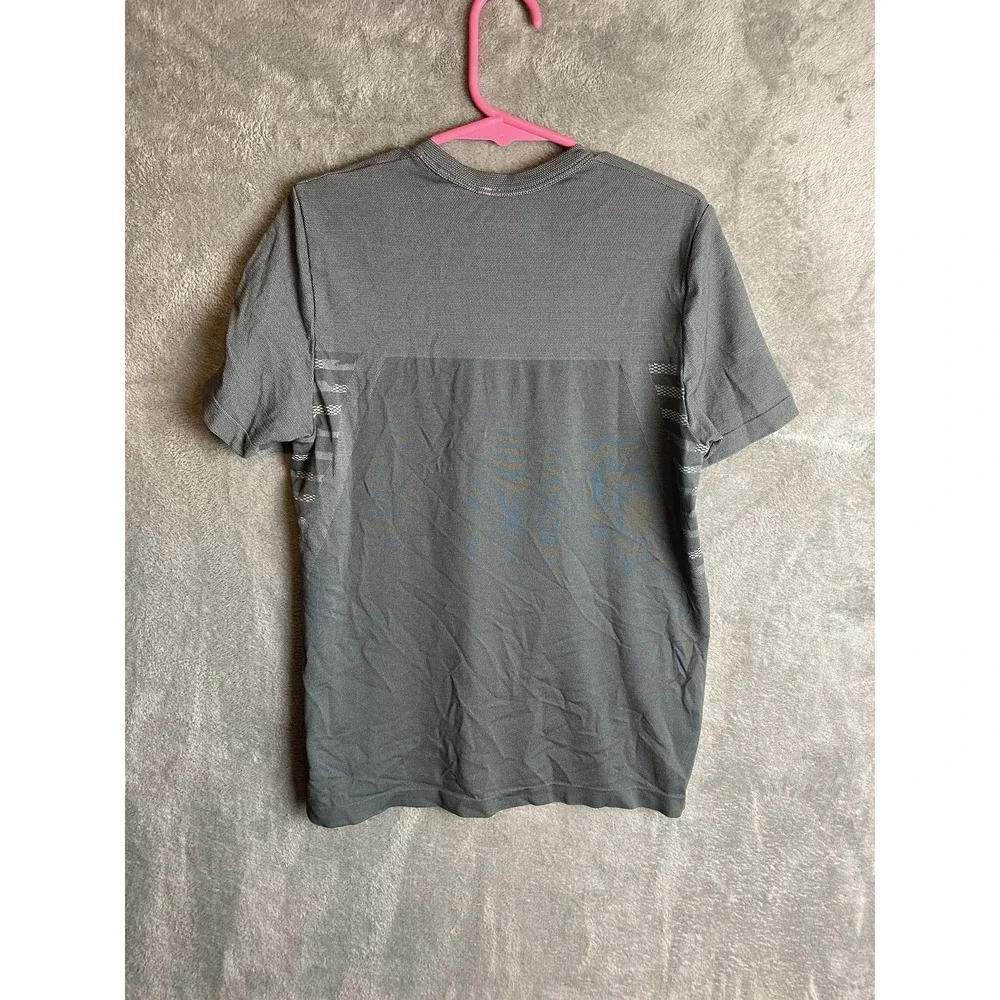 Under Armour YSM Boys Grey Performance T-Shirt HeatGear